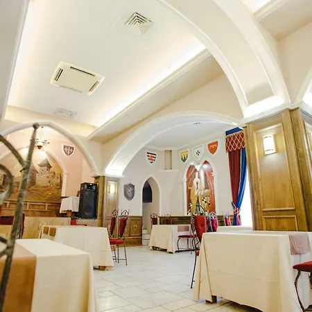 Kamelot Hotel Kamenitsa