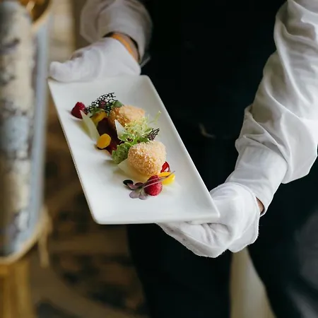 Kamelot Hotel Kamenitsa