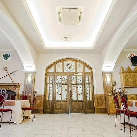 Hotel Kamelot